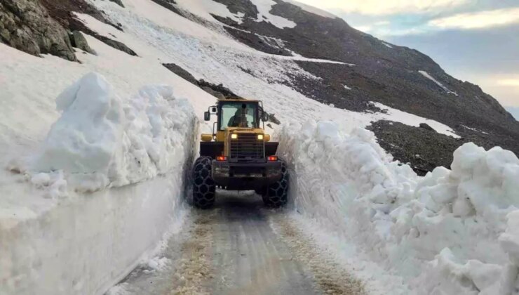 Trabzon Yayla Yollarında Kar Temizliği ve Betonlama Çalışmaları
