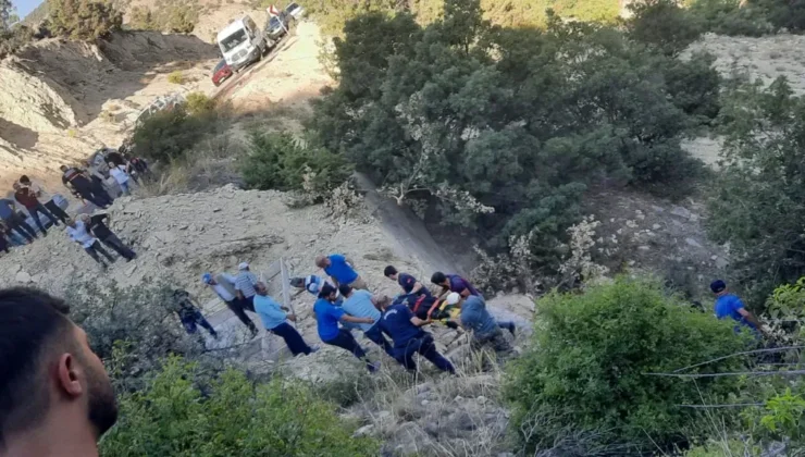 Giresun Çamoluk’ta Korkunç Kaza: Araç Uçuruma Yuvarlandı