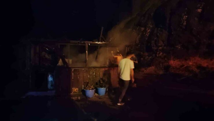 Giresun Eynesil’de Kafe Yangını: İş Yeri Kül Oldu!