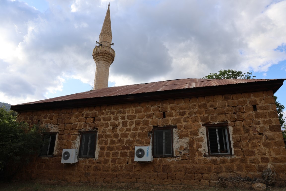 Güzpınarı Camii1