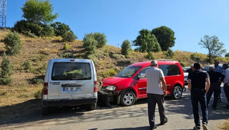 Şebinkarahisar’da Panelvanlar Çarpıştı