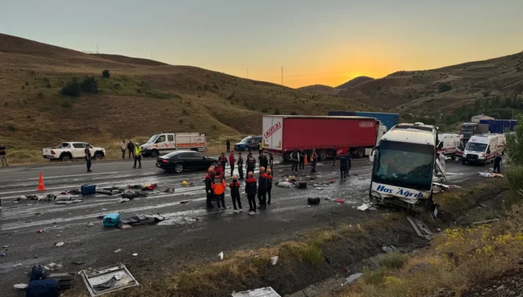 Sivas’ta Feci Otobüs Kazası: 3 Ölü, 24 Yaralı
