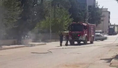 Adıyaman’da yüksek sıcaklıktan elektrik hattı yandı
