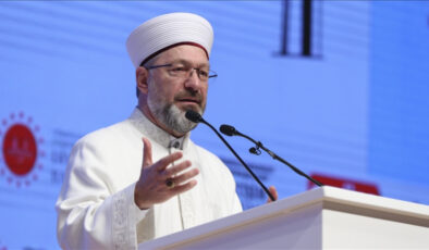 Ali Erbaş’tan çağrı: Orman yangınları için eller duaya açılacak