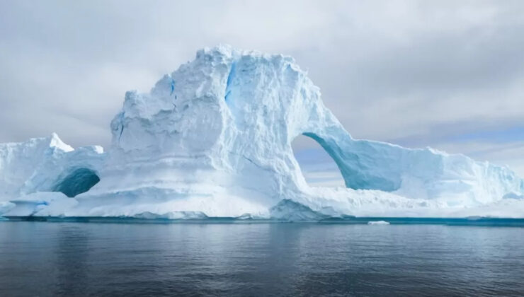Antartika’da hızla eriyen buzullar dünyayı ısıtıyor
