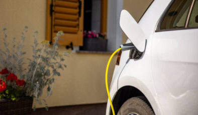 Aracınızı Şarj Etmek İçin En İyi Ev Tipi Şarj İstasyonları 2025