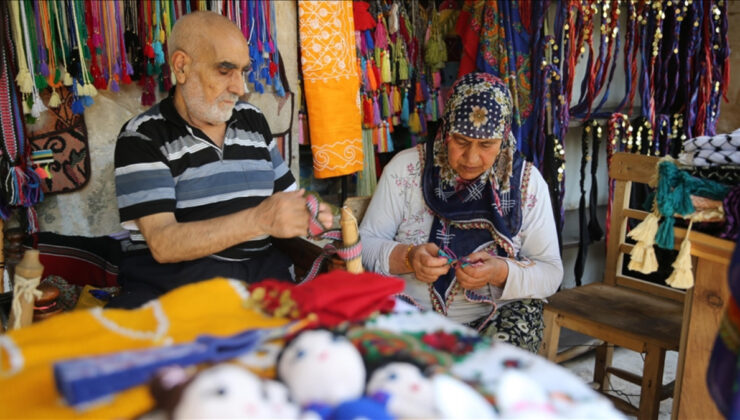 Aynı atölyede 50 yıldır birlikte çalışan Şanlıurfa’lı çiftin hikayesi
