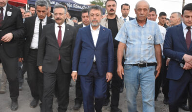 Bakan Yumaklı’dan şehit orman işçisinin ailesine ziyaret