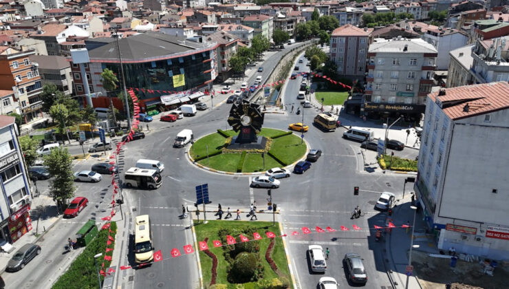 Başkan Erdoğan’ın bayrak asma çağrısına Bağcılar’dan güçlü destek