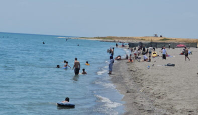 Van Gölü Adilcevaz Sahili: Ege’ye Rakip Tatil Cenneti!