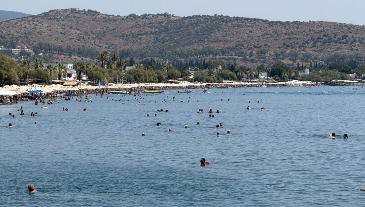 Bodrum’da termometreler 38 dereceyi gösterdi: Sahiller doldu taştı