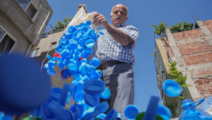 Bursa’da 3 yılda 2 milyon kapak toplayarak ihtiyaç sahiplerine destek oldu
