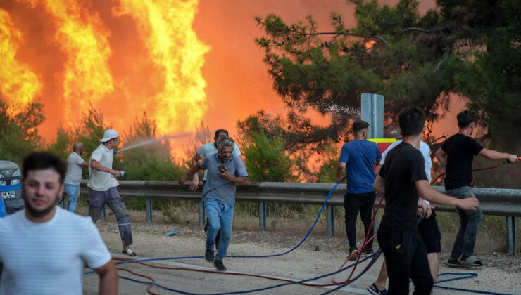 Bursa’da orman yangınına müdahale eden ekipler ve vatandaşlar zor anlar yaşadı