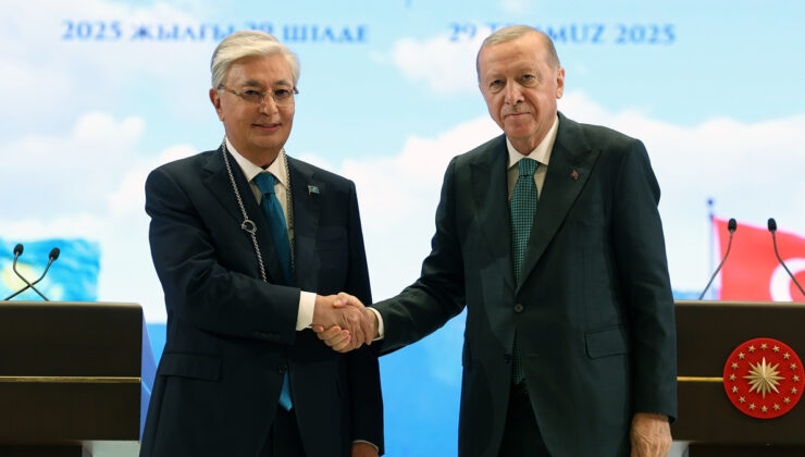 Cumhurbaşkanı Erdoğan tarafından Kazakistan Cumhurbaşkanı Tokayev’e Devlet Nişanı tevcih edildi