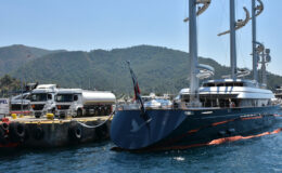 Dünyanın en lüks yelkenlilerinden “Maltese Falcon” Marmaris’te