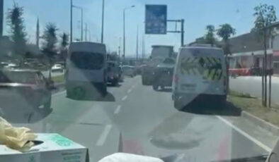 Düzce’de sürücüler ambulansa fermuar yöntemiyle yol verdi