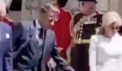 Emmanuel Macron’un eli bir kez daha havada kaldı