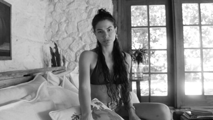 Eşref Rüya’nın Nisan’ı Demet Özdemir tatilde! Bikinili kareleri çok beğenildi