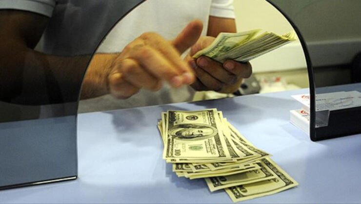 Fed kararı öncesinde serbest piyasada döviz açılışı