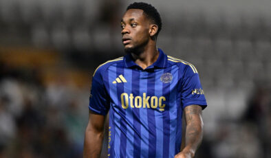 Fenerbahçe’nin yeni transferi Jhon Duran hazırlık maçında yıldızlaştı