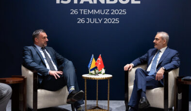 Hakan Fidan, Sırbistan ve Bosna Hersek Dışişleri Bakanları ile bir araya geldi