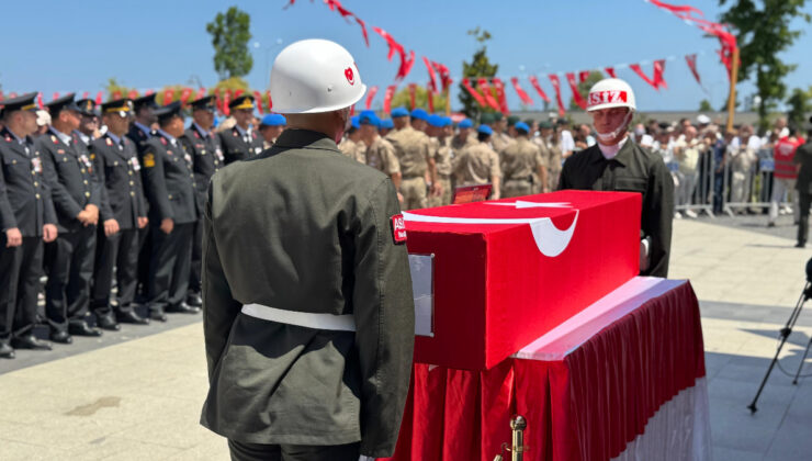 Hatay’da şehit olan er, memleketi Giresun’da son yolculuğuna uğurlandı
