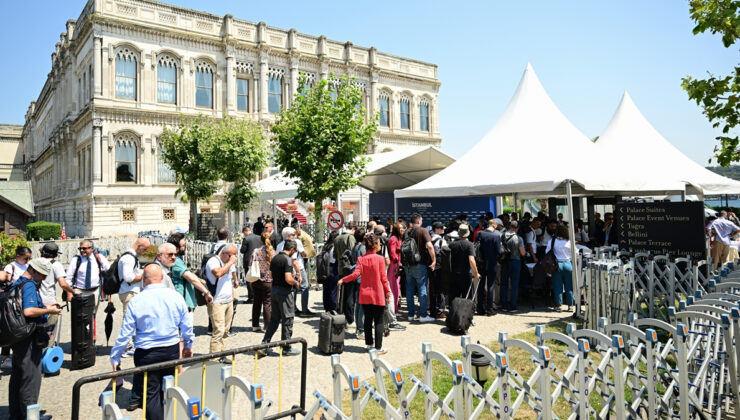 İstanbul müzakerelerine basın mensuplarından yoğun ilgi