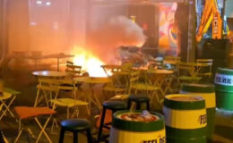 İstanbul’da kazı çalışması sırasında, elektrik kabloları koptu