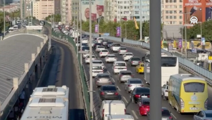 İstanbul’da trafik yoğunluğu yaşandı