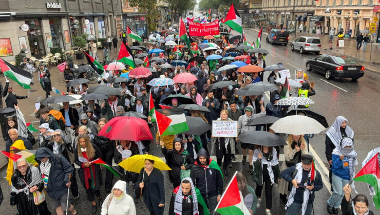 İsveç’te yüzlerce kişiden Filistin’e destek: Protesto yürüyüşü düzenlendi