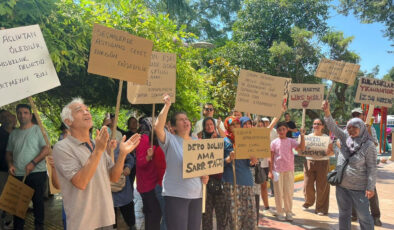 İzmir’de evlerine su verilmeyen vatandaşlar isyan etti