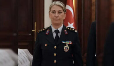 Jandarmanın kadın paşası: Gülden Mat Şakir tuğgeneralliğe terfi etti