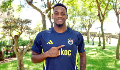 Jhon Duran: Gösterilen sevgiye karşılık verebilmek için sabırsızlanıyorum