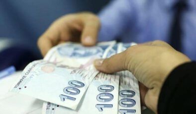 Kamu işçileri üçüncü ve son teklifi bekliyor