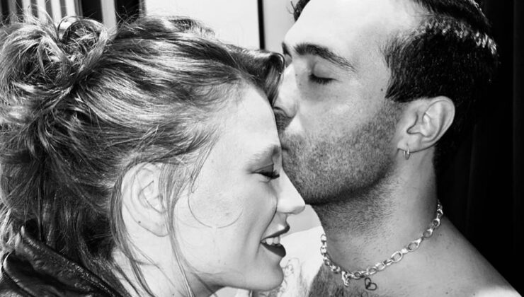 Mert Demir sevgilisi Serenay Sarıkaya’yı paylaştı: “İyi ki doğdun fıstığım”