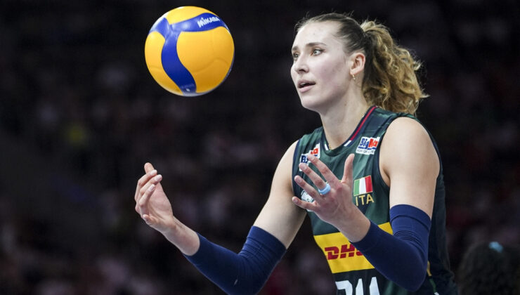 Milletler Ligi şampiyonu İtalya, kupasını aldı