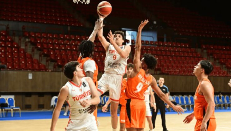 Milliler, Hollanda’yı farklı geçti: Yarı finalde rakip Hırvatistan