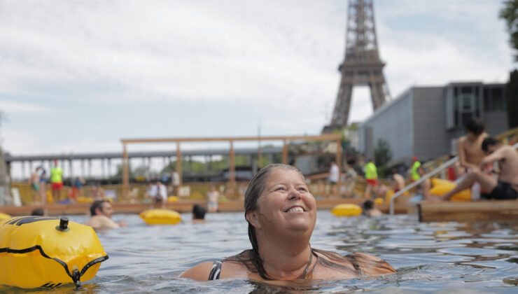 Paris’teki Seine Nehri’nde 100 yıl sonra yüzme dönemi başladı