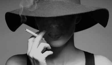 Kalbi Kararmış İnsanlardan Uzak Durun