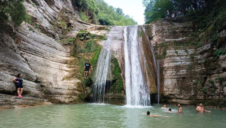 Samsun’un Saklı Cenneti Gölalan Şelalesi Keşfedilmeyi Bekliyor!