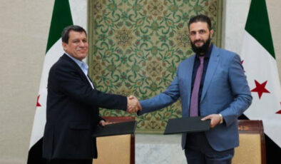 Suriye’de kritik görüşme: Şara, Barrack ve Abdi bir araya geldi