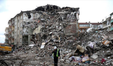 Türkiye’de yılın ilk yarısında saatte 4 deprem oldu