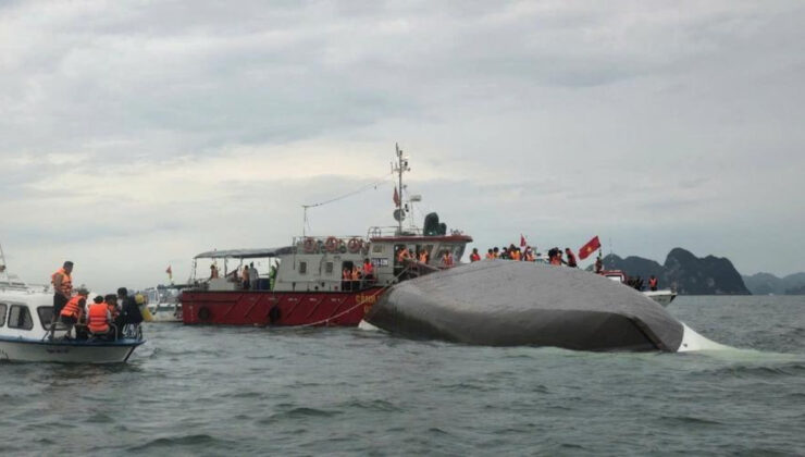 Vietnam’da felaket anları: Teknenin alabora olması sonucu 37 kişi öldü