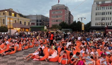 Bulvar AVM’de Açık Hava Sinema Günleri Samsunluların İlgi Odağı Oldu
