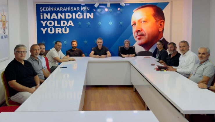 Fatih Karakurt ve İlçe Yönetimi Haftalık Olağan Toplantısını Yaptı