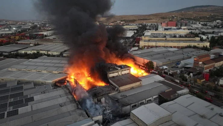 Gaziantep OSB’de Geri Dönüşüm Tesisi Yangını