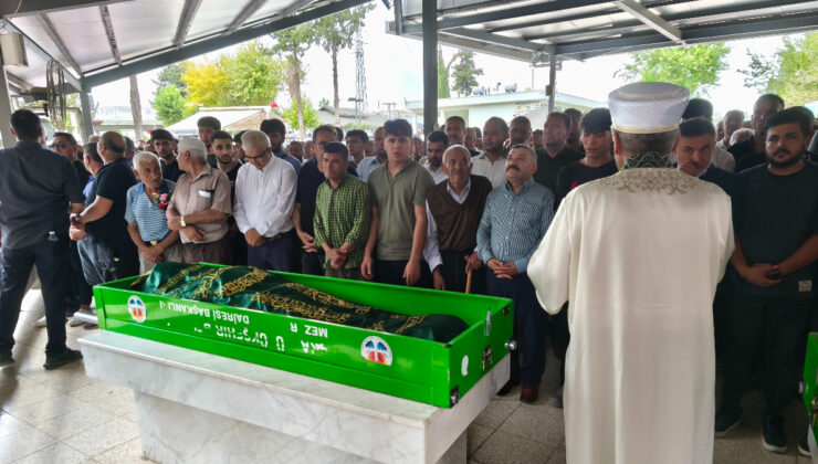 Adana’da hayatını kaybeden eski AK Parti ilçe başkanı toprağa verildi
