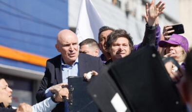 Arjantin Devlet Başkanı Milei’ye taşlı saldırı