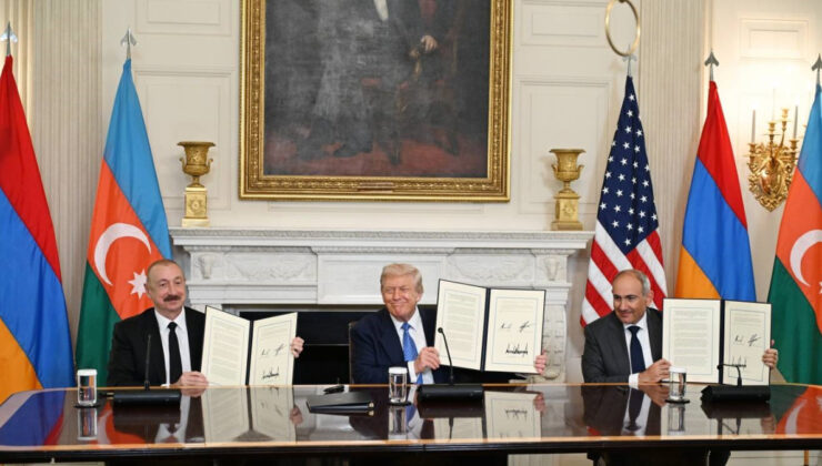 Azerbaycan-Ermenistan barışında merak edilenler: Zengezur Koridoru’na ne olacak?