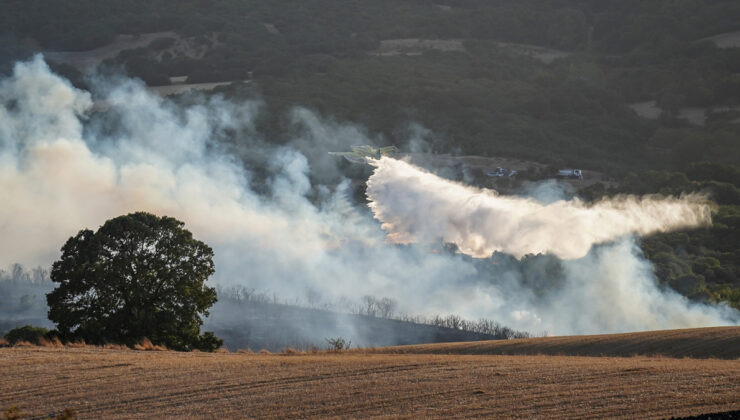 Balıkesir’de orman yangını çıktı: Uçak ve helikopterle müdahale ediliyor